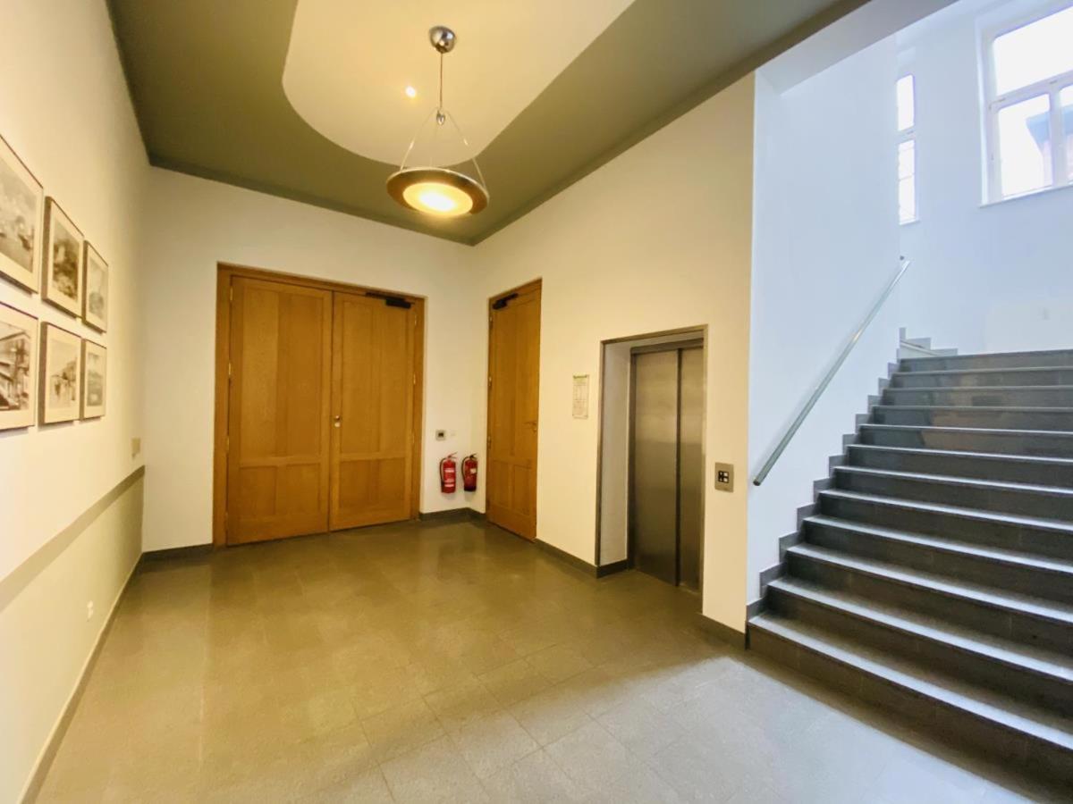Ferienwohnung Berringer, Scholle, direkt an der Promenade Rostock Exterior foto